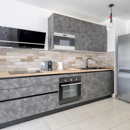 Le Prague Apartamento Montévrain
